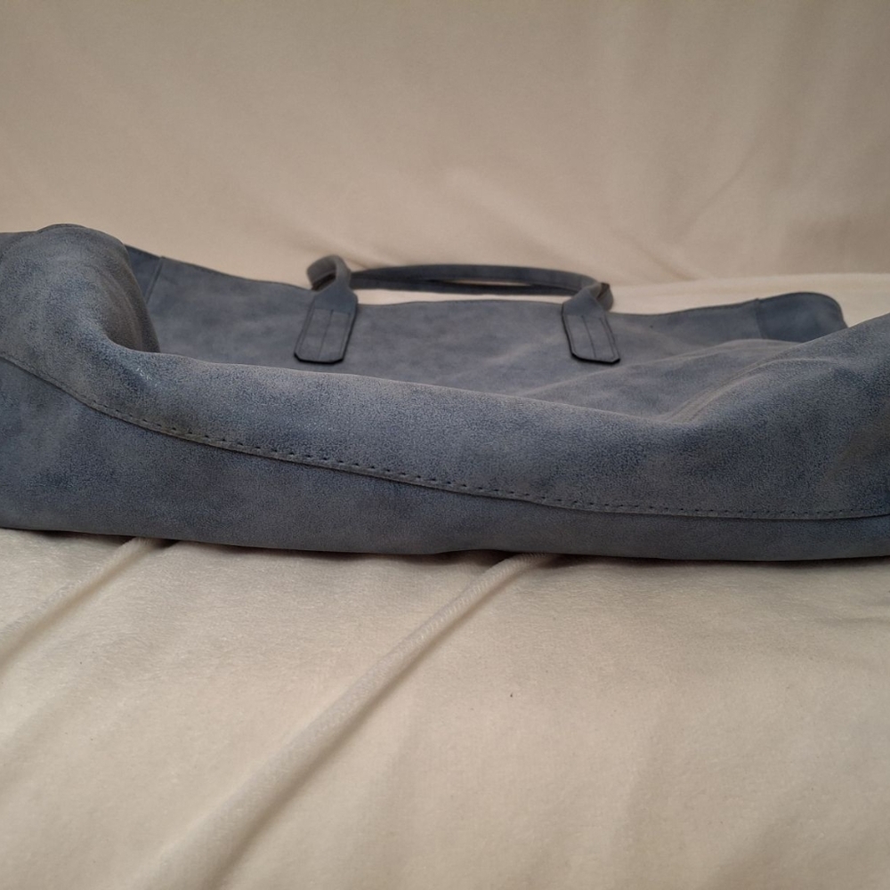 Large tote - Picture 8 of 8